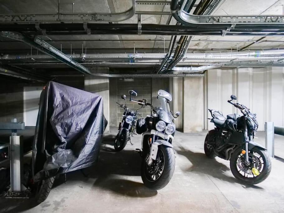 Stylish Urban Sanctuary With Parking Apartment London Bagian luar foto