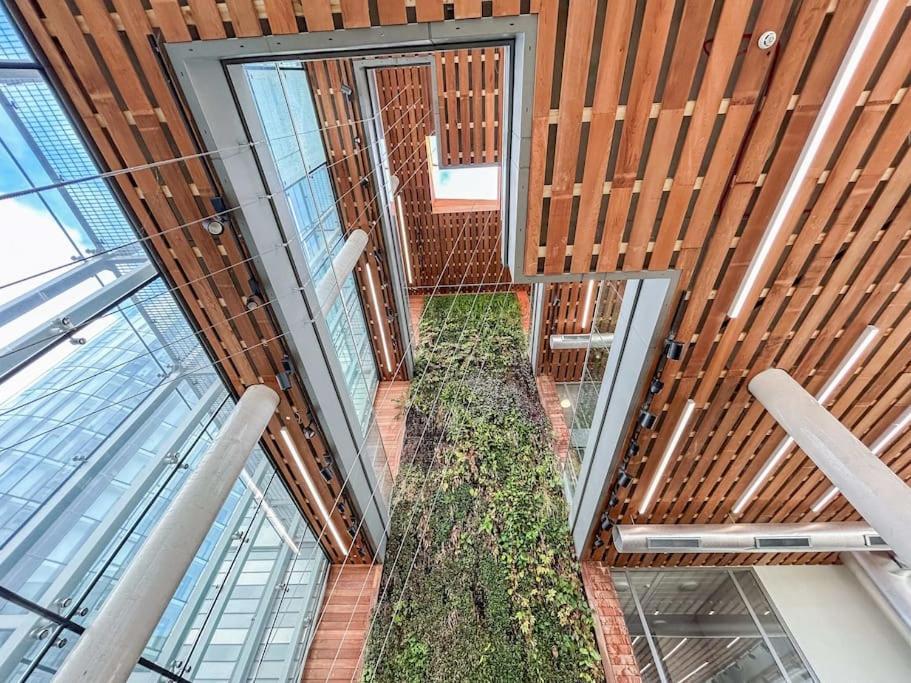 Stylish Urban Sanctuary With Parking Apartment London Bagian luar foto